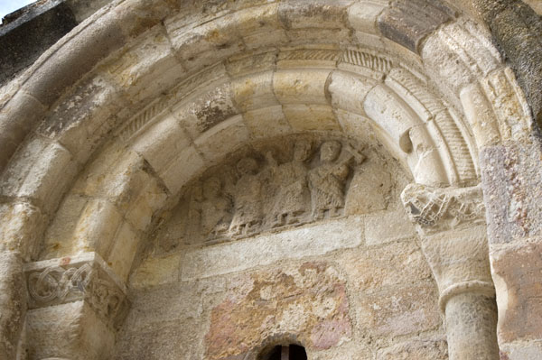 Recorrido a través de las imágenes de algunos monumentos románicos que se conservan en la ciudad.